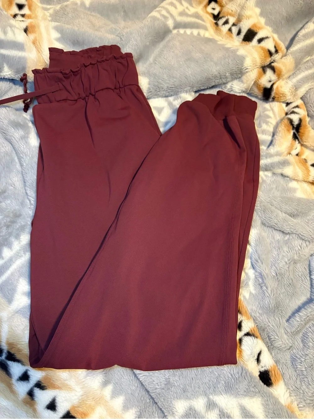 lululemon athletica Paperbag Waist Joggers in Maroon